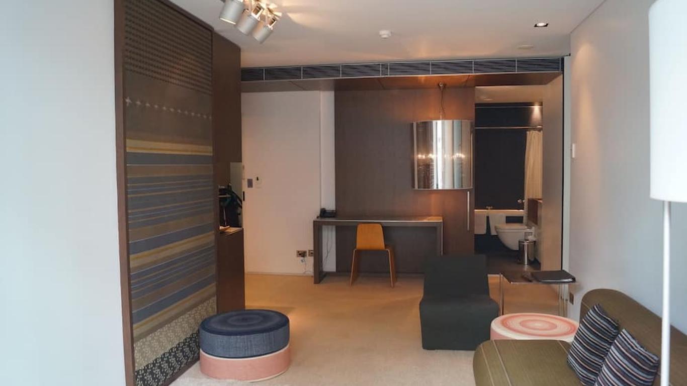 فالانتاين أون جورج