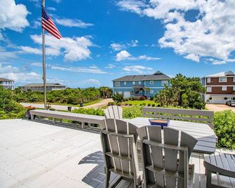 Suncatcher, Almost Oceanfront House in Pine Knoll Shores, NC! - Pine Knoll Shores - Balcony