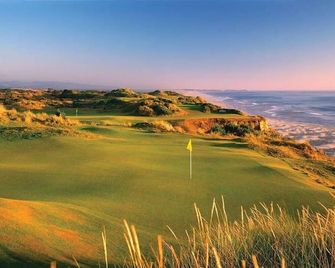 Sunset Oceanfront Lodging - Bandon - Gebouw