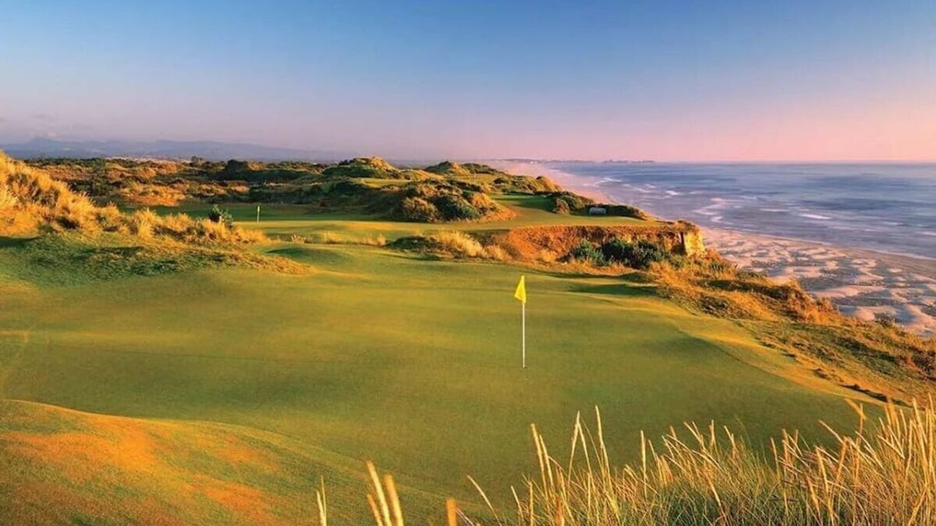 Sunset Oceanfront Lodging