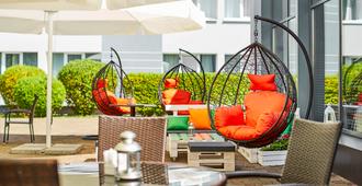 Novotel Wroclaw City - Wroclaw - Veranda