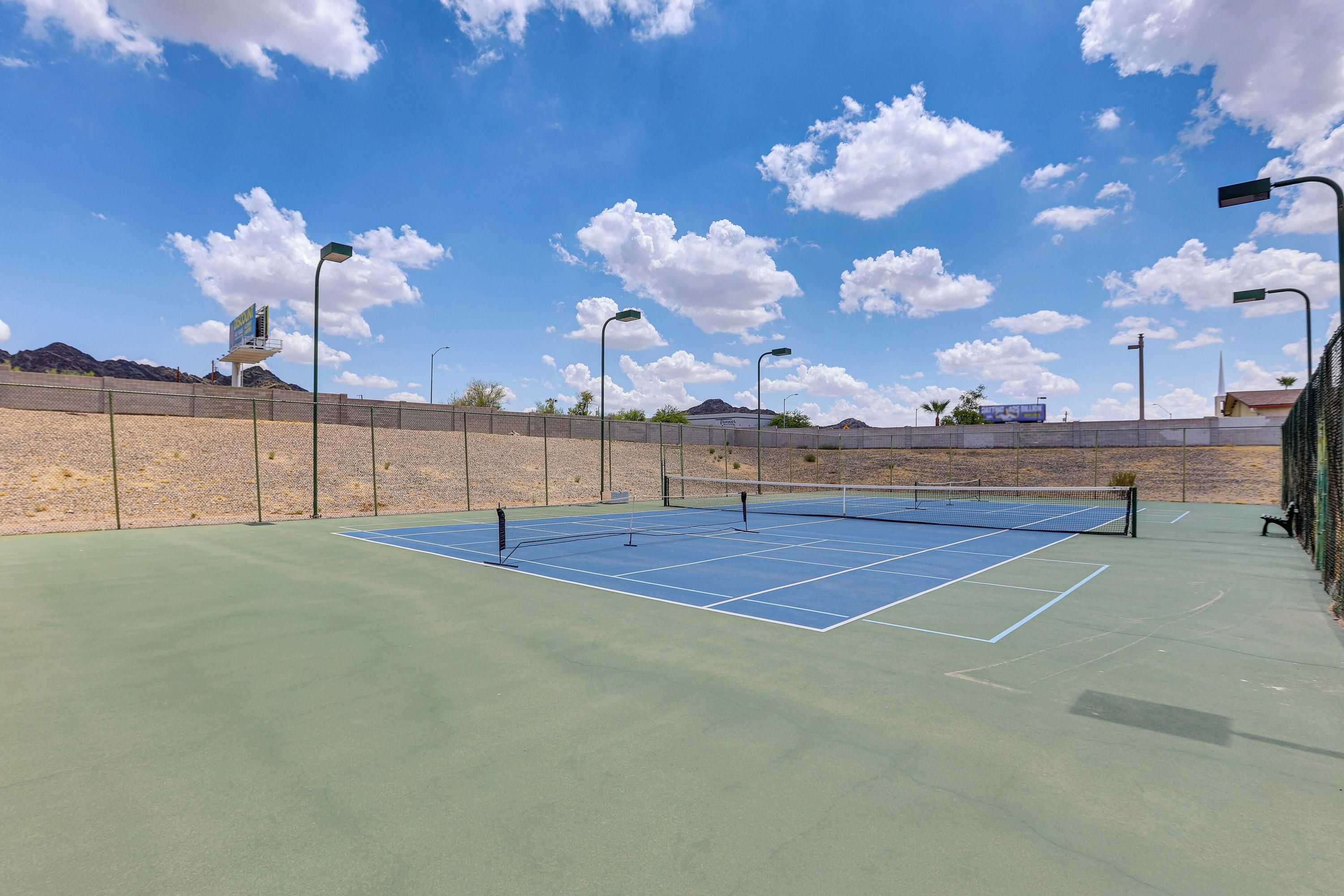 14 Mi to Dtwn Phoenix Condo with Balcony and Spa! - פיניקס