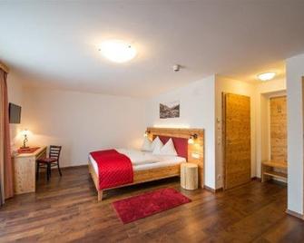 Hotel Brunnwirt - Weissbriach - Bedroom