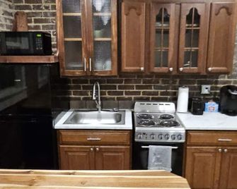 Modern 1br Apartment In Great Location Unit 203 - Maryville - Kitchen