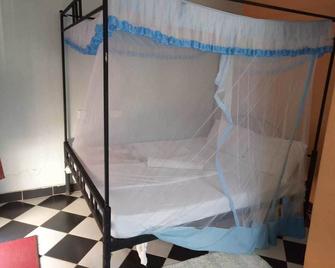 Ruma Tourist Lodge - Kisumu - Habitación