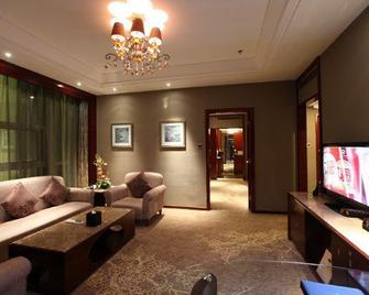 Empark Grand Hotel Guiyang - Guiyang - Living room