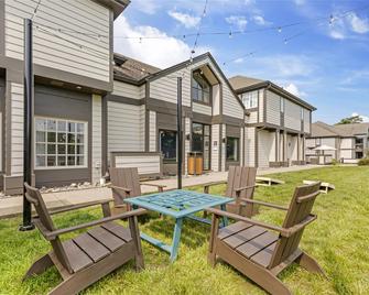 Sonesta Es Suites Dulles Airport - Herndon - Patio