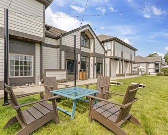 Sonesta Es Suites Dulles Airport - Herndon - Veranda