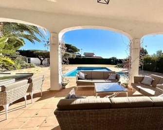 Villa Oceana stunning 6bedroom villa with sea view - L'Ametlla de Mar - Pool
