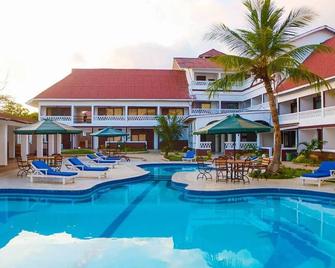The Safiya Hotel, Diani Beach - Diani Beach - Pool