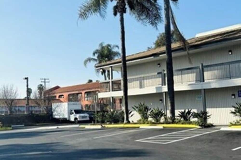 Motel 6 Santa Ana Ca - Santa Ana - Edificio