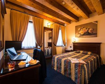 Hotel Villa Dei Carpini - Oderzo - Ložnice