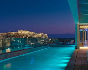 Nyx Esperia Palace Hotel Athens By Leonardo Hotels - Athens - Pool