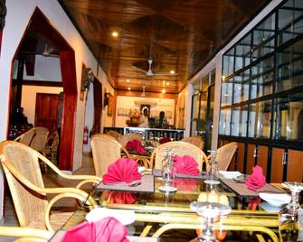 古魯傑國王島渡假村 - 尼甘布 - 餐廳