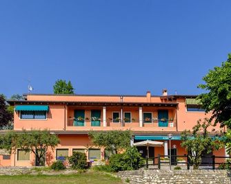 Al Colle - Cavaion Veronese - Будівля