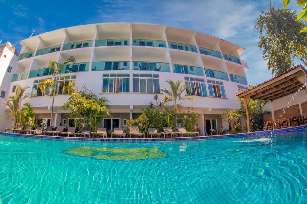 Hotel Rega Suites Guayabitos - Family & Kitchen - Rincon de Guayabitos - 游泳池