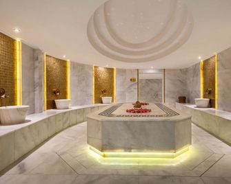 Days Hotel by Wyndham Istanbul Maltepe - Istanbul - Spa