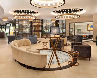 Days Hotel by Wyndham Istanbul Maltepe - Istanbul - Lounge