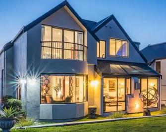 Perfect Getaway With The Best View - Wellington - Gebäude