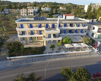 Rozos Hotel - Agios Emilianos - Building