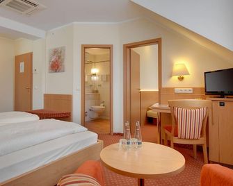 Hotel Kriemhild am Hirschgarten - מינכן - חדר שינה