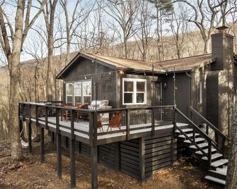 Hygge mountain retreat with stunning views - New Market