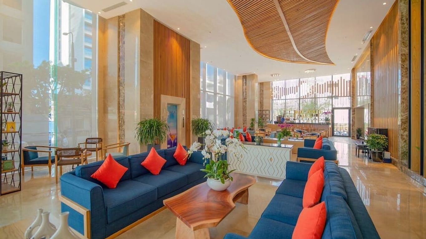 Sala Danang Beach Hotel