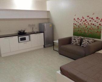 Impact Don Mueang Bangkok Guest House - Amphoe Pak Kret - Huiskamer