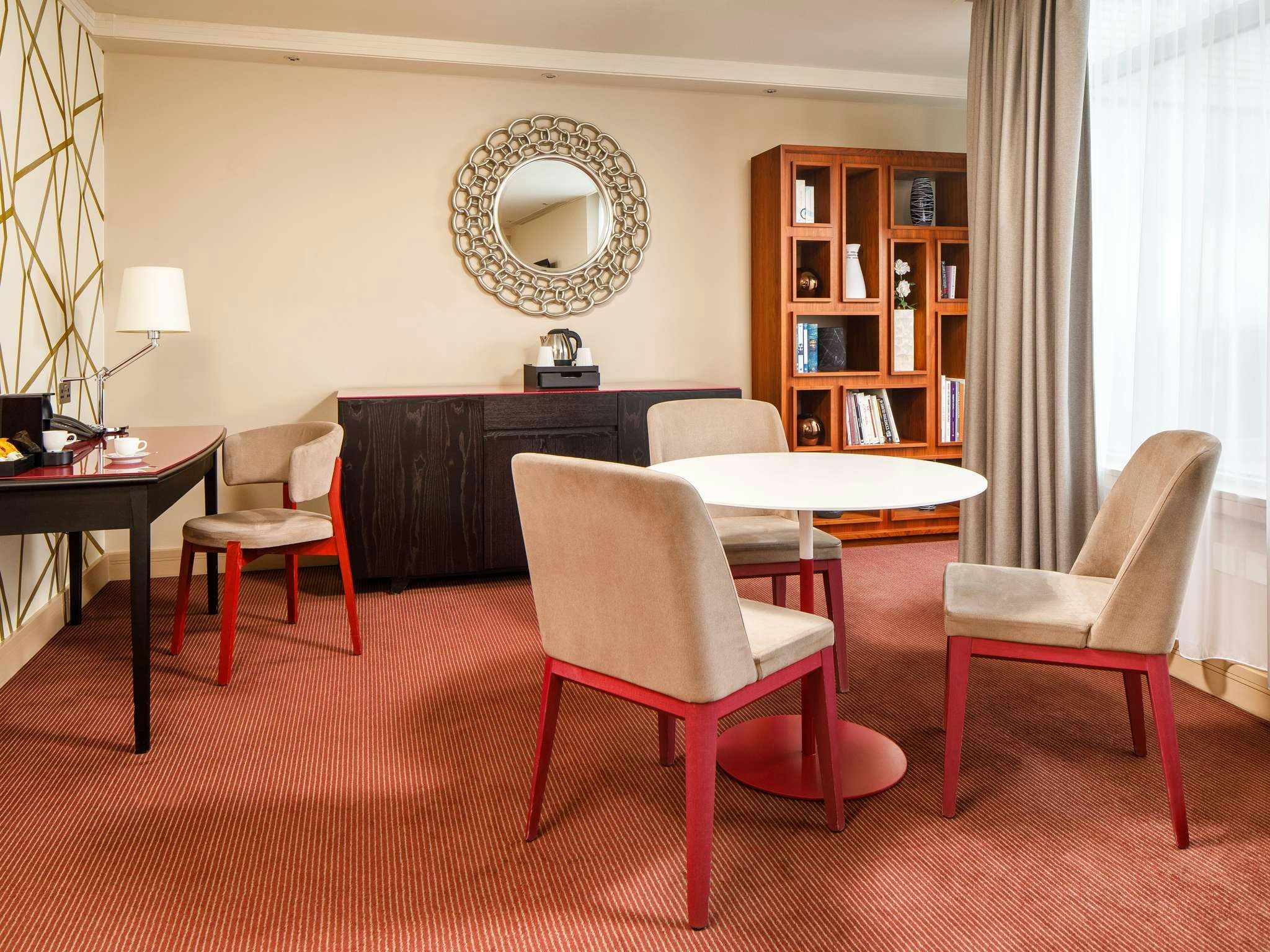 Holland House Hotel Cardiff By Sunday - קארדיף - חדר שינה