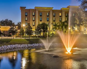 Hampton Inn & Suites Orlando-Apopka - Apopka - Building