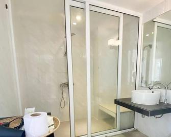 ماري بيتش هوتل آند ريزورت - سيهانوكفيل - حمام