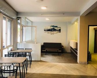 Bodhi Tree Hostel - Kathmandu - Restaurant