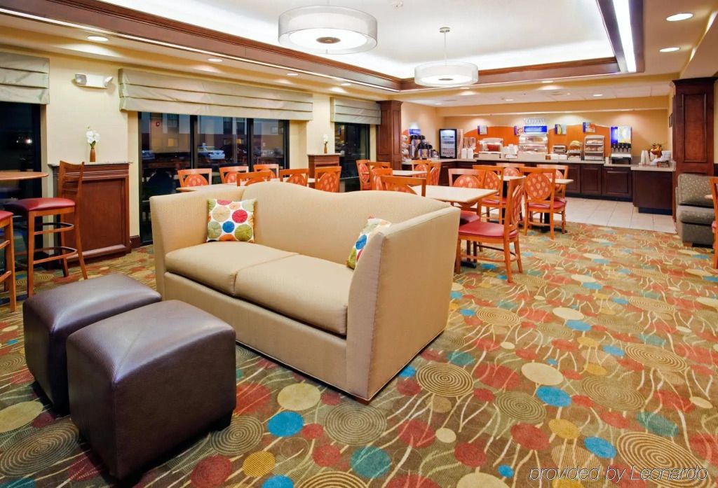 Holiday Inn Express Raleigh-Durham Airport By IHG - Morrisville - Lounge