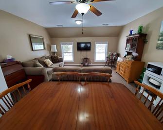Lake Huron Lodge - Lexington - Sala de estar