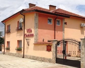 Villa Gamma - Pavel Banya - Edificio