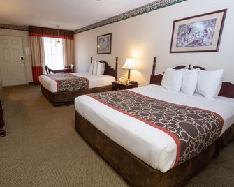 Hilltop Inn & Suites, near Foxwoods Casino - North Stonington