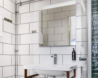 Xhotel - Ludvika - Baño