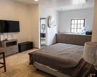 11 Suite Grande Para 4 Personas con Factura - Torreón - Habitación