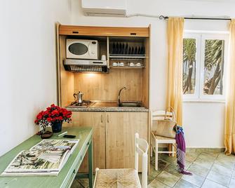 Apartments in the green with swimming pool - Casamicciola Terme - Cucina