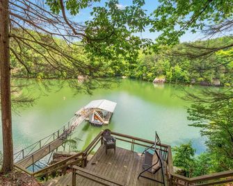 Echo Point - Pet-Friendly! Cozy Cabin Located Near Duncan Bridge Marina! - Jasper