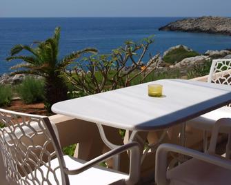 Georgia Vicky - Stavros - Balcony