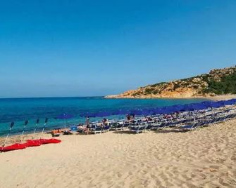 Club Alba di Luna Hotel - Aglientu - Strand