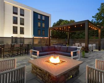 Hampton Inn Hagerstown - Hagerstown - Patio