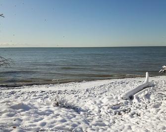 Waterfront Cottage In A 200 Acre Conservation Area - Amherstburg - Beach