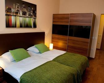 Hotel Bio - Koper - Schlafzimmer