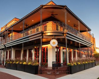 New Bourbon Trail, Pet Friendly, Downtown, Shops Local Dining, Fully Loaded - Prospect - Building