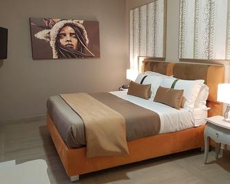 Halex room&food - Nettuno - Chambre