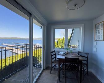 Lakefront Cottage in Colchester - 科爾切斯特 - 陽台