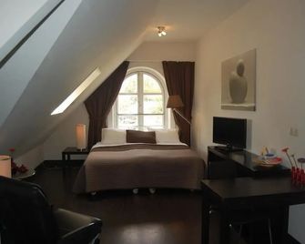 Bar-Bistro-Hotel Dok - Steenbergen