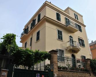 Casa per Ferie Beato Rosaz - Rome - Building